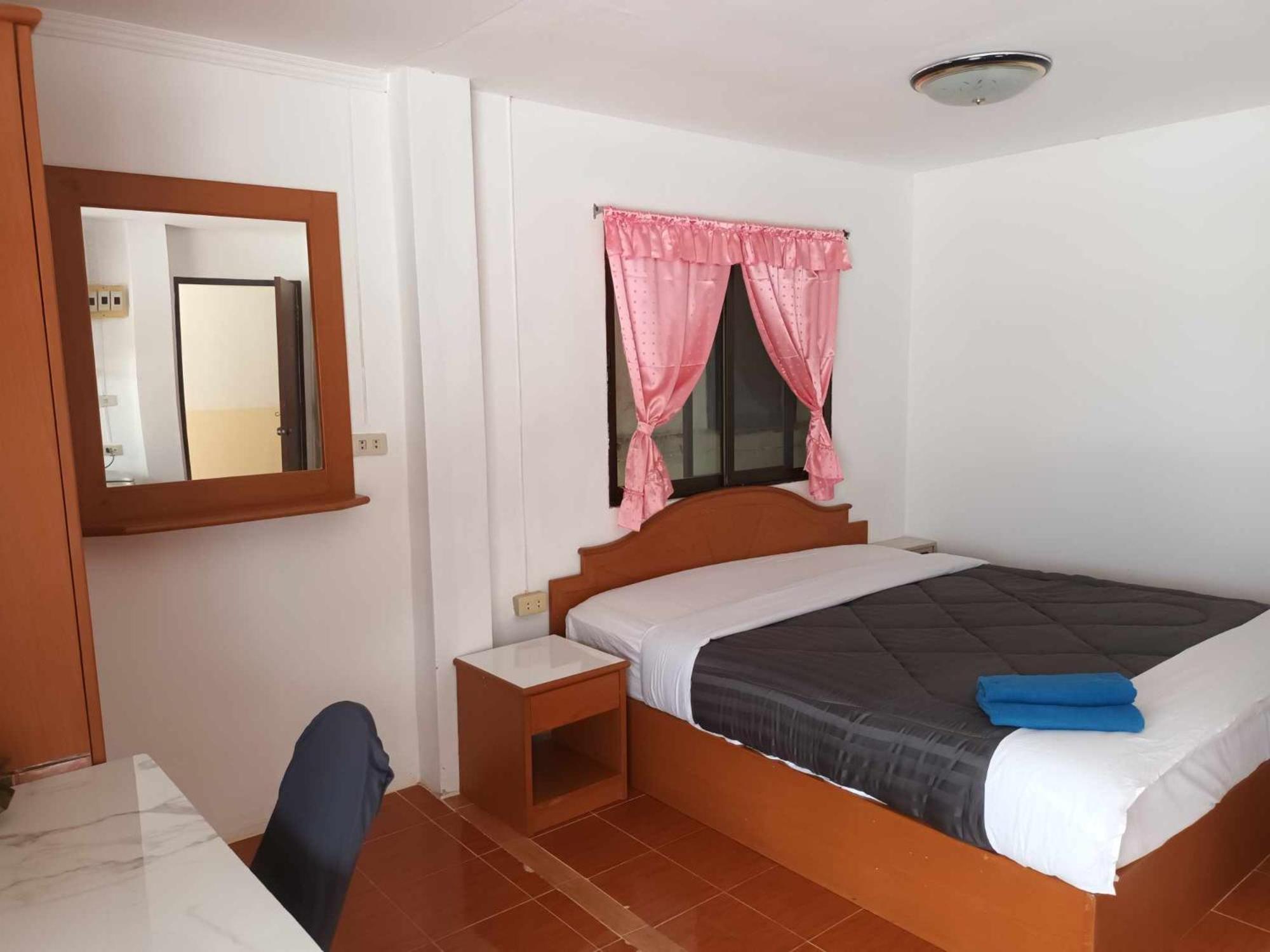 Patong Rose Guest House 50M To Beach Dış mekan fotoğraf