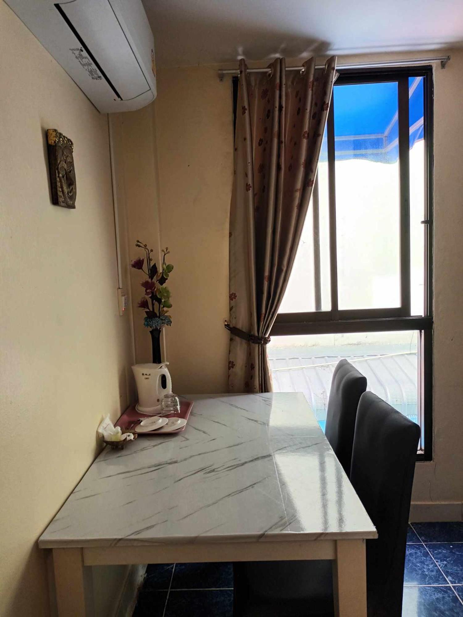 Patong Rose Guest House 50M To Beach Dış mekan fotoğraf